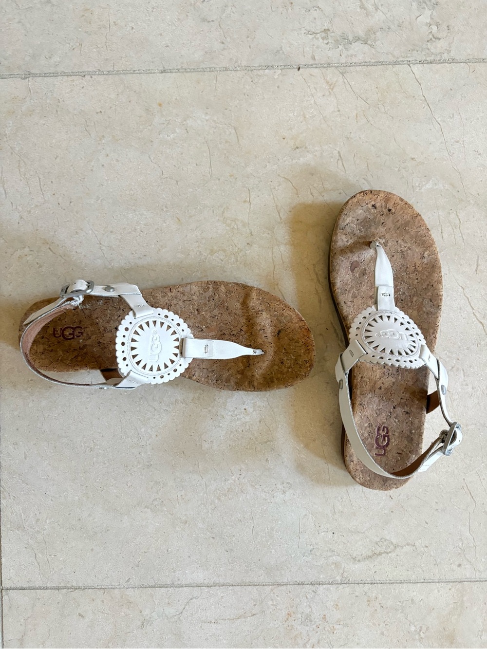 UGG White Leather Cork Thong Flat Sandals with Medallion (Size 8)